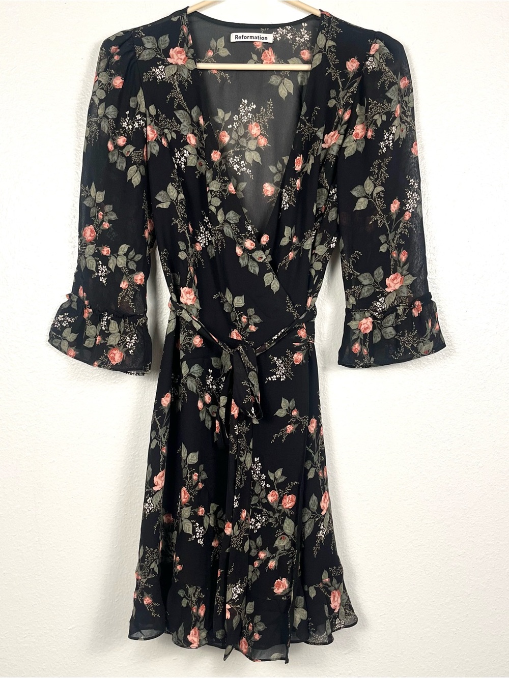 Reformation Zoe Black Rose Floral Ladybug Print Ruffled Mini Wrap Dress Small - Picture 2 of 8